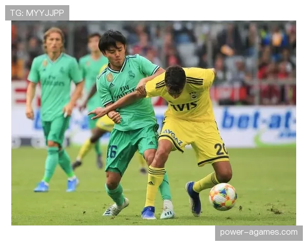 久保建英在高位压迫体系中的回防效率与拼抢作用解析