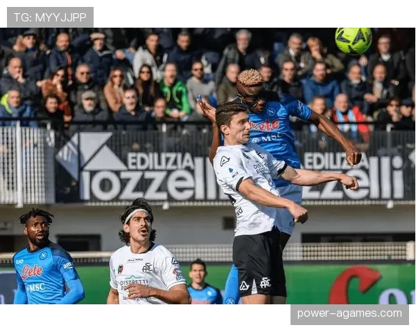 奥斯梅恩如何从街头足球走向意甲金靴：逆袭路径与能力跃迁解析