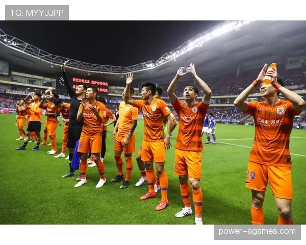 德布劳内与伊涅斯塔：中场组织核心的战术角色差异如何塑造比赛影响力